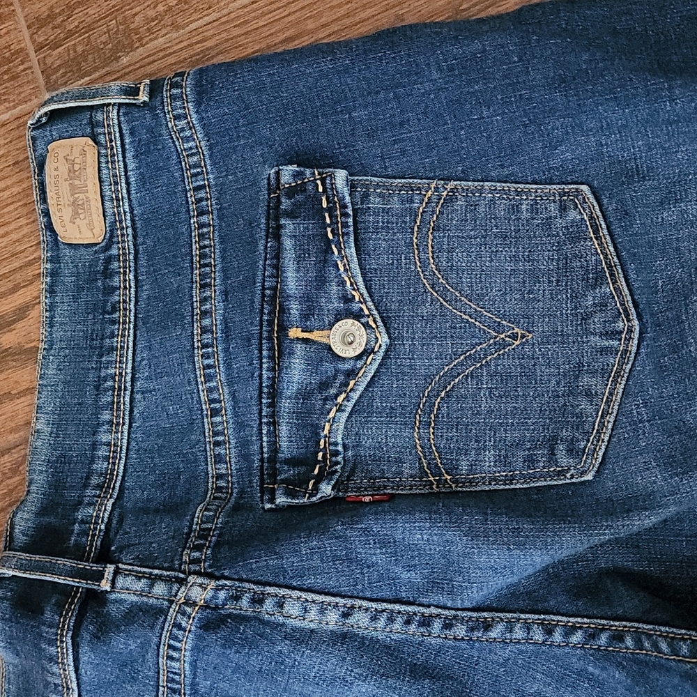 Levi's 515 Jean Shorts - Picture 3 of 6